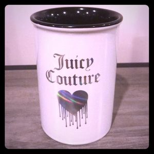 JUICY COUTURE make up brush holder